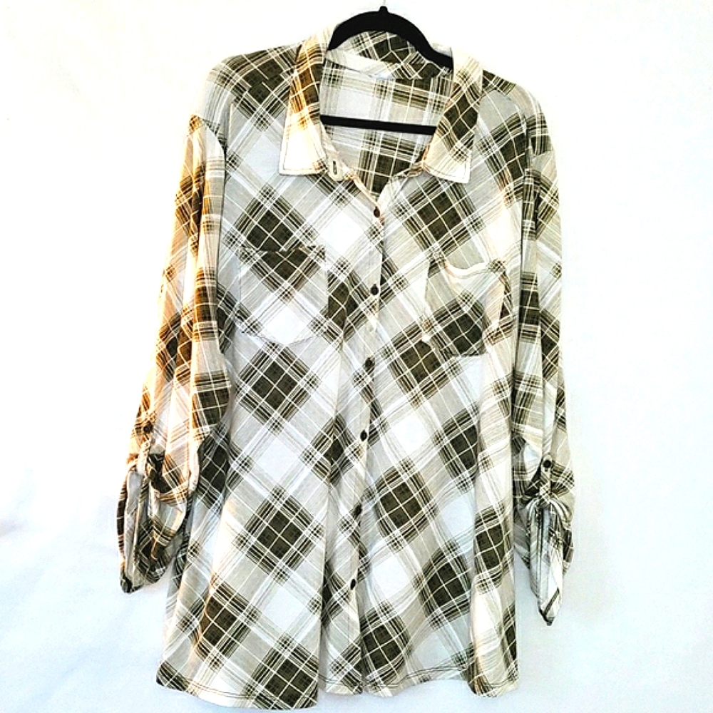 Catherines Top Womens 3X Green Plaid Plus Roll Tab Sleeve Button Down Stretch